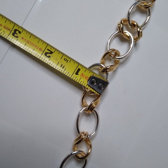 Large Metal Chain Bracelet 8.5 Inches - Picture 11 of 12
